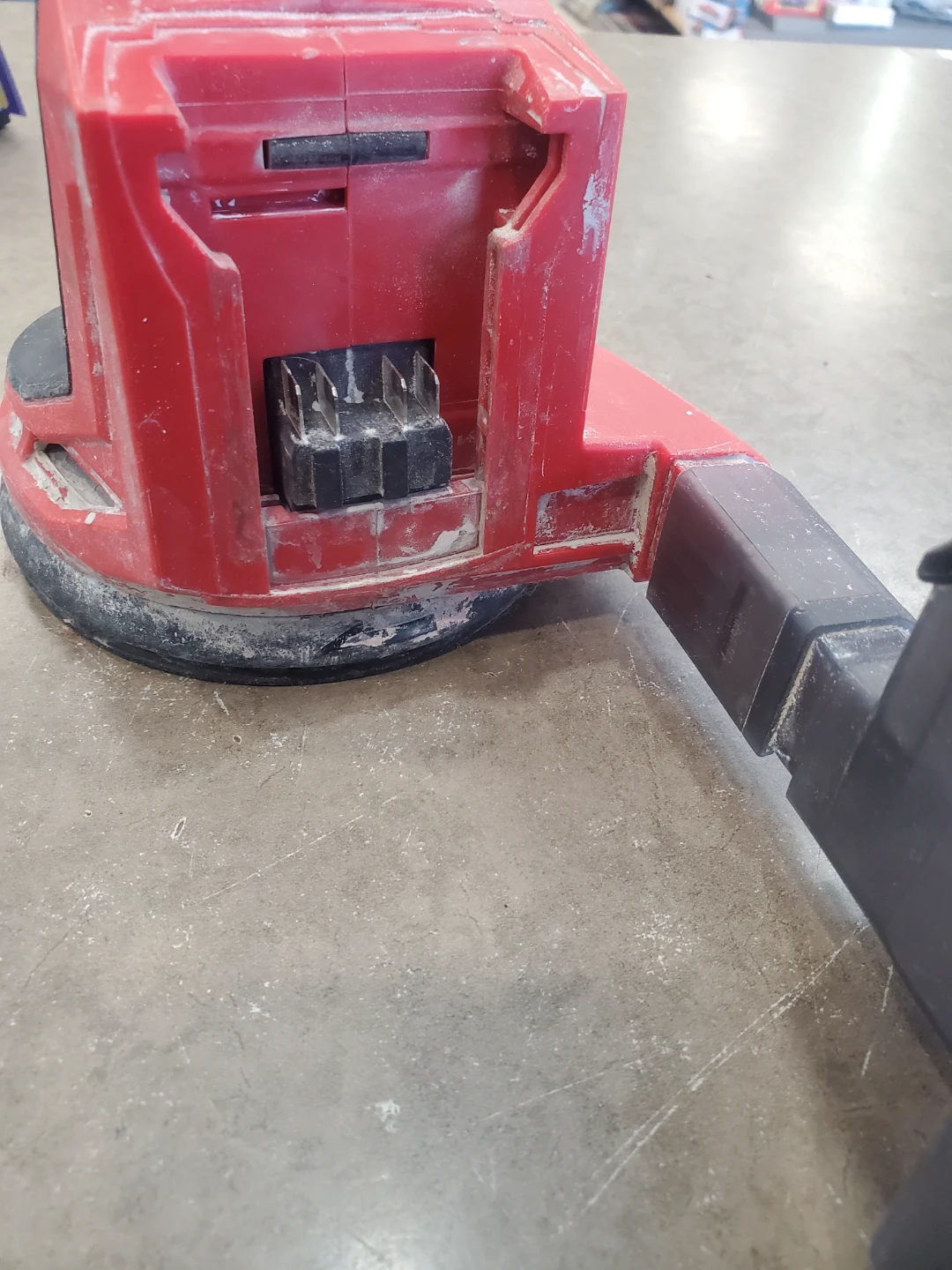 Milwaukee Random Orbital Sander - tool only - photo 3