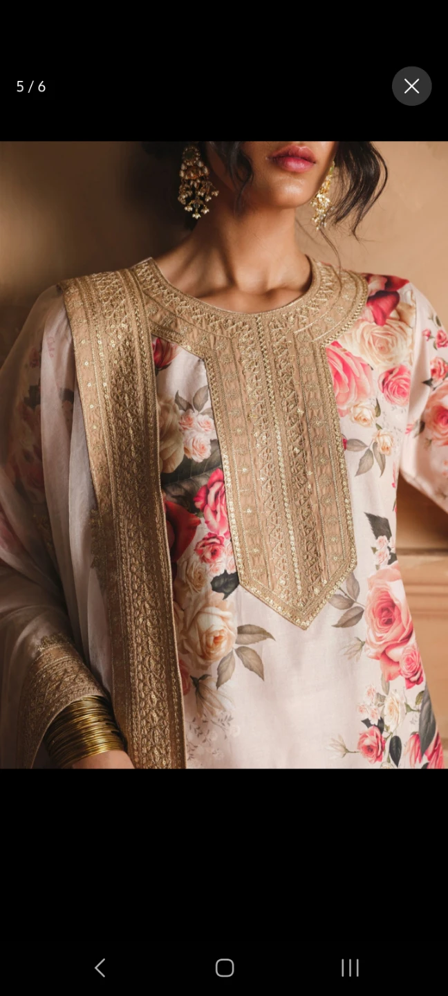 Pakistani Clothes - Floral Print 3-piece Lawn Suit - photo 3
