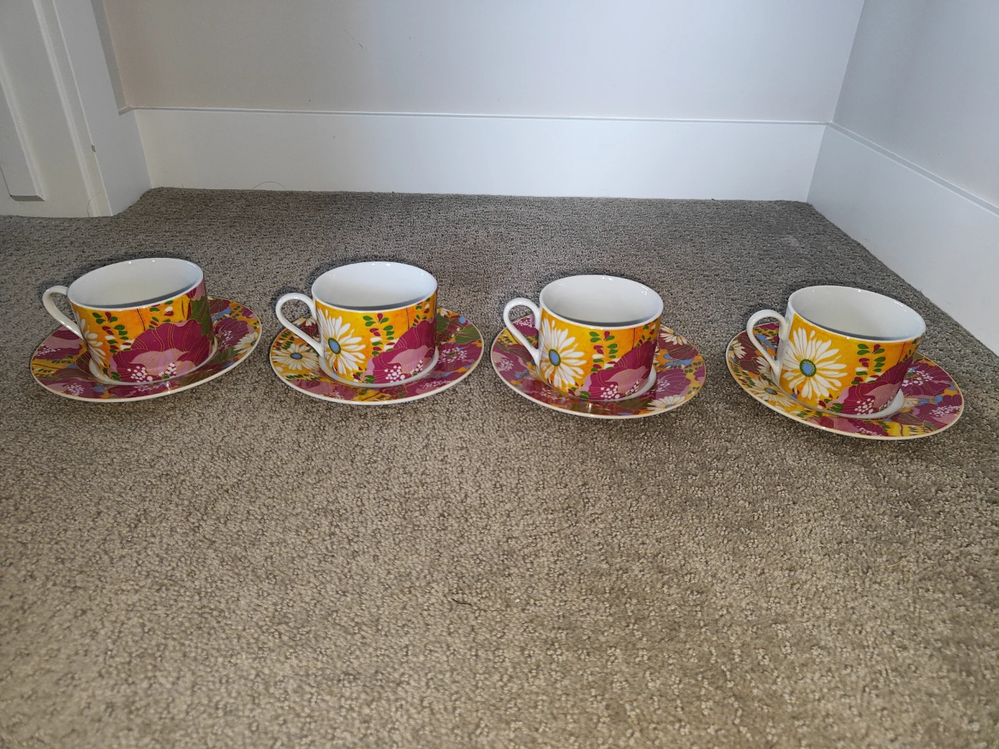 New Stokes Cleo Tableware Tea / Coffee Cup & Saucer - Set of 4