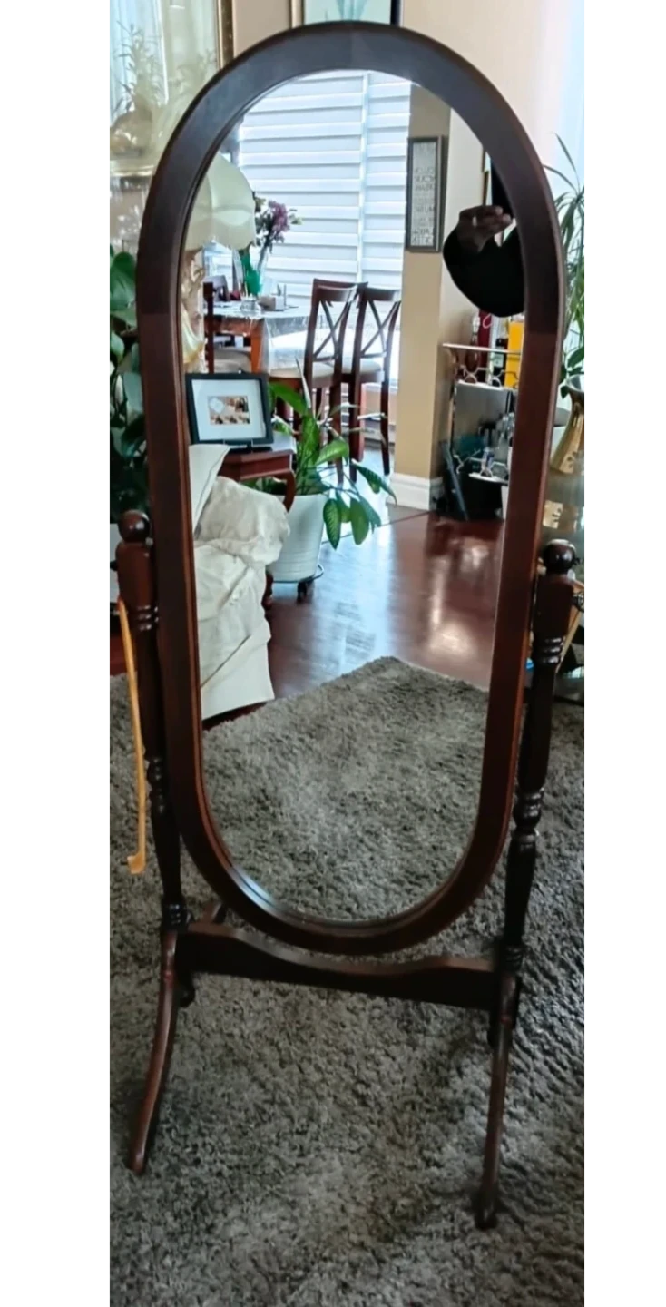 Oval Standing Mirror - photo 2