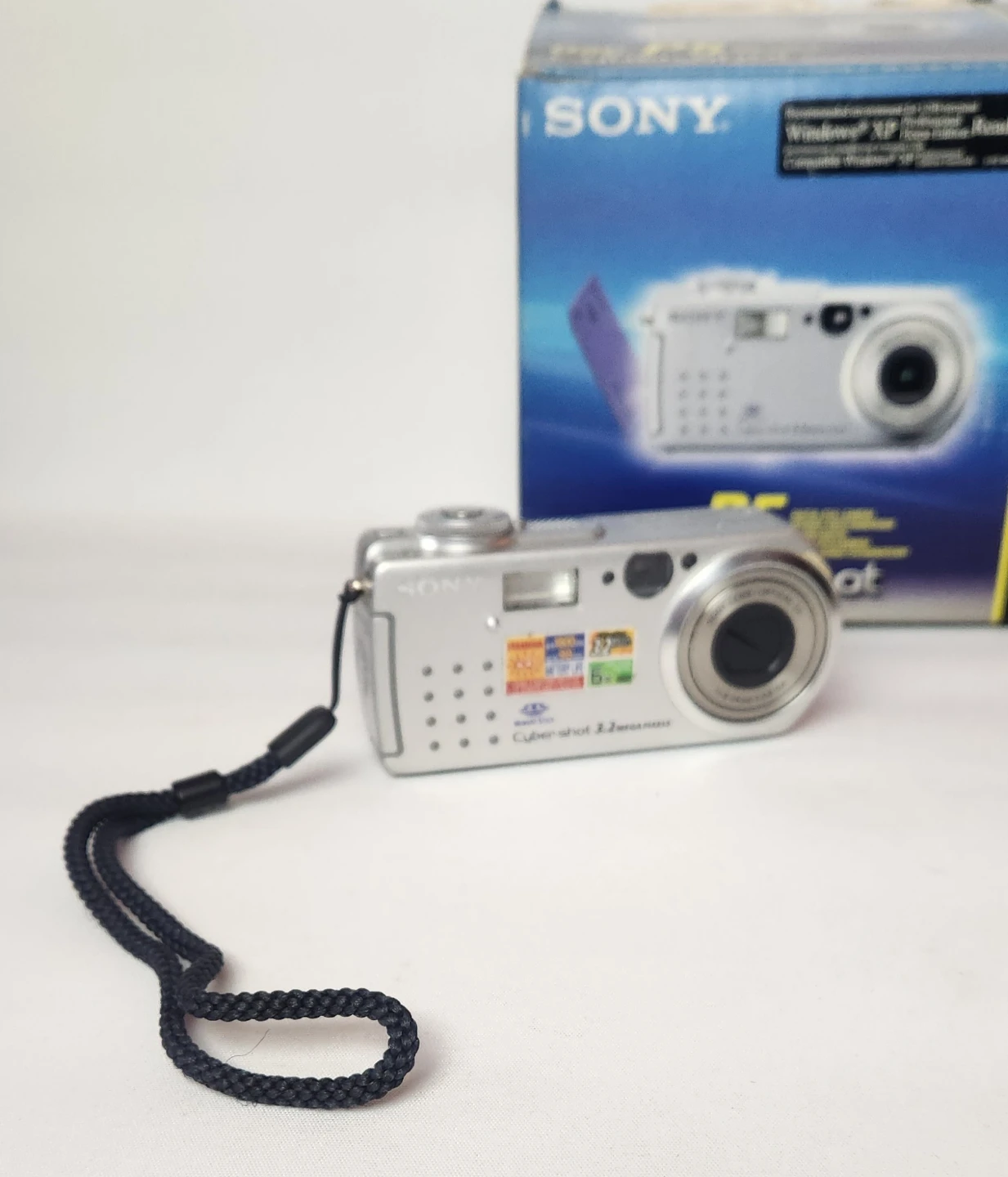 Sony Cybershot DSC P5 Digital Camera - photo 2