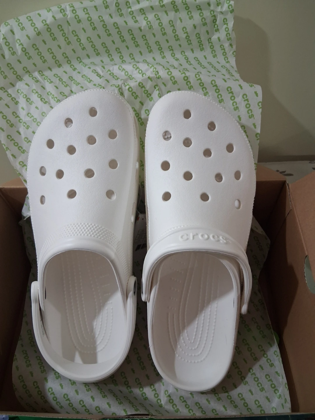 Crocs Classic Clogs - White - photo 2