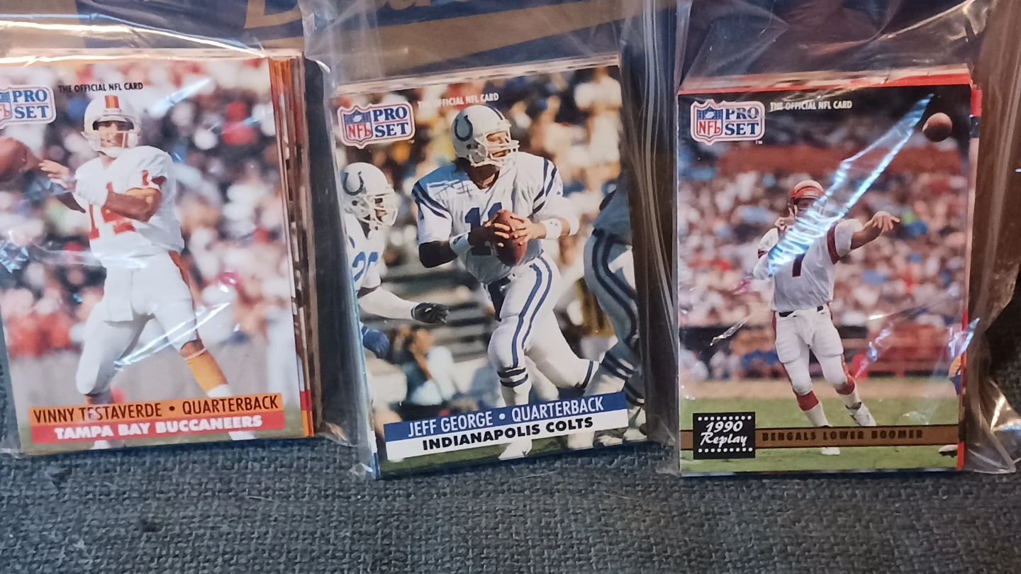 Assorted Football Cards - photo 2
