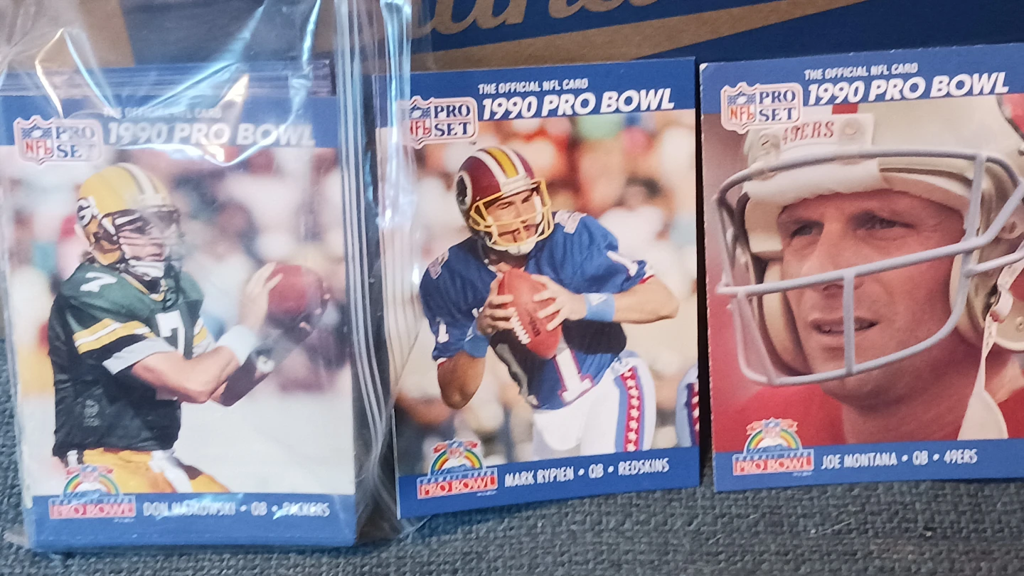 Assorted Football Cards - photo 5
