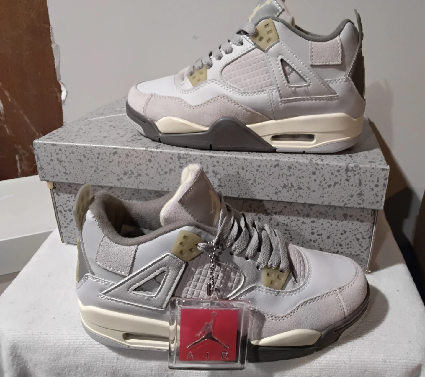 Air Jordan 4 Retro "Off-White" Sail