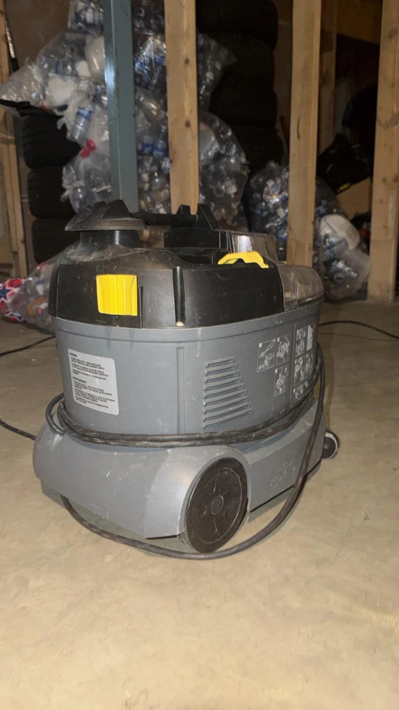 Karcher Professional Puzzi 8/1 C Carpet Cleaner - photo 2