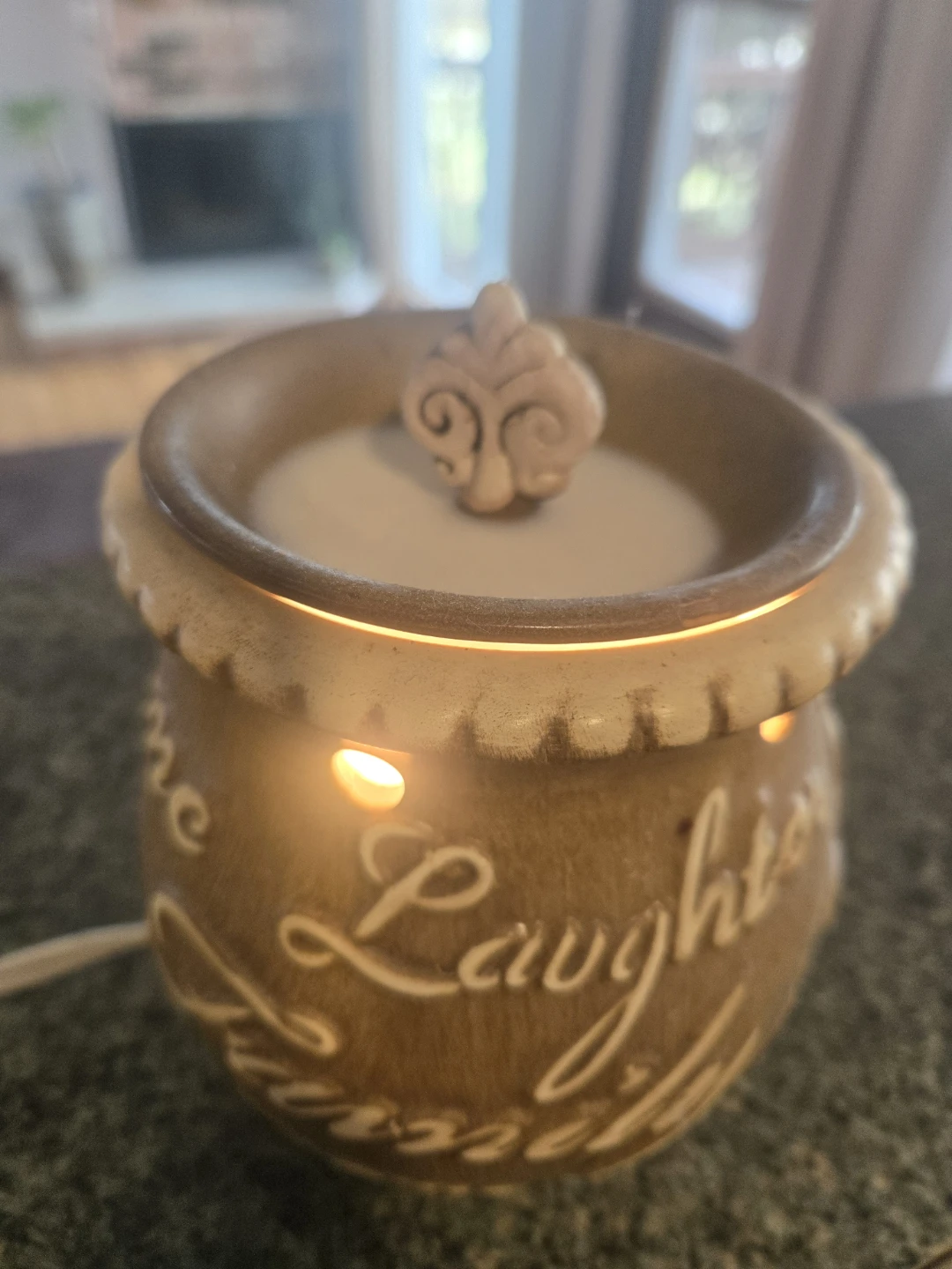 Decorative Electric Wax Warmer - photo 3