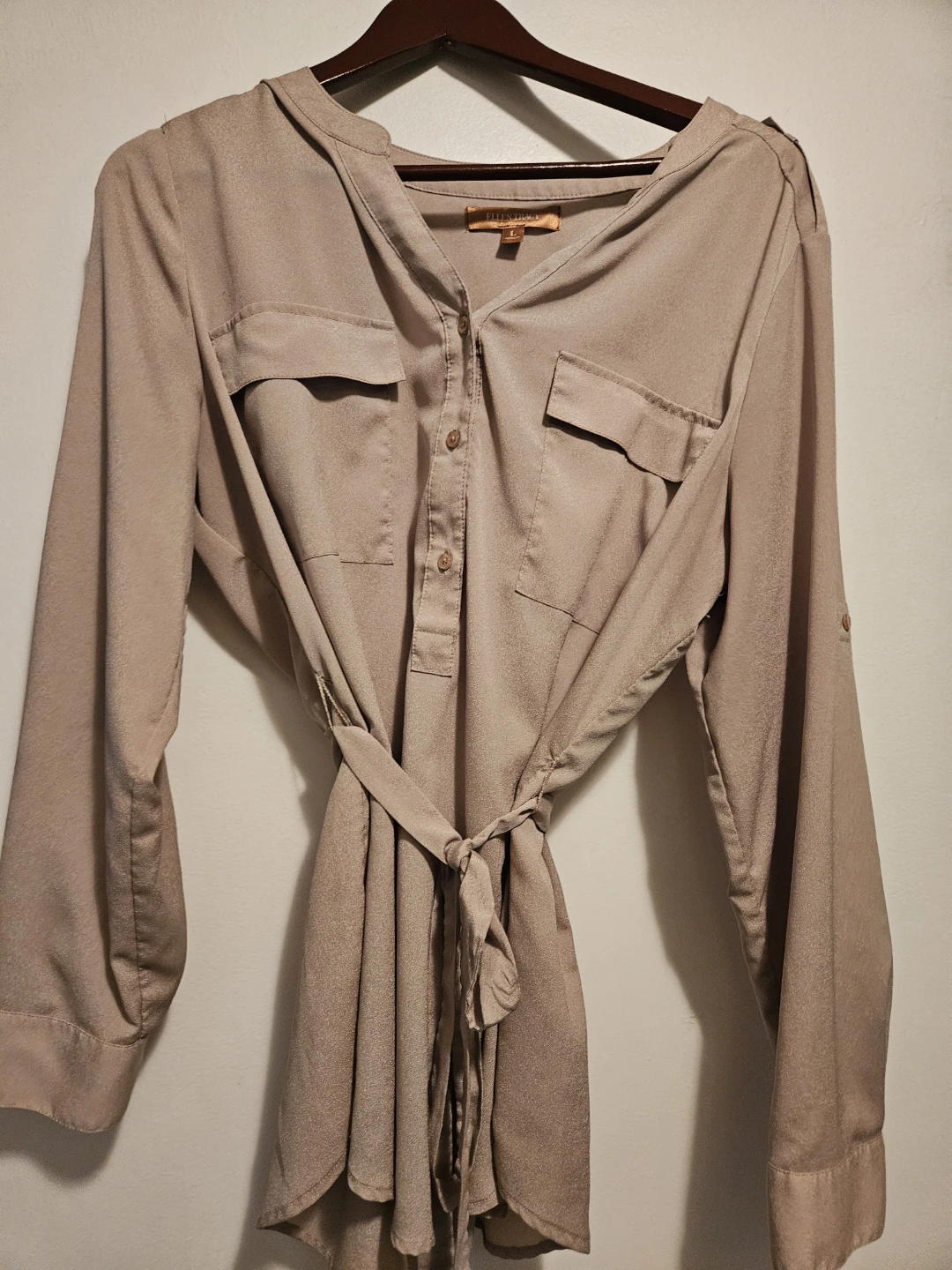 Ellen Tracy Women's Tan Button-Up Shirt with Tie - Size L