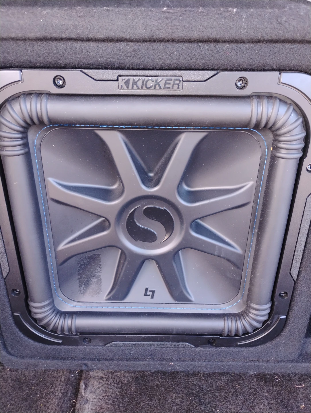 Kicker Solo-Baric L7 Dual Subwoofer Enclosure - photo 5