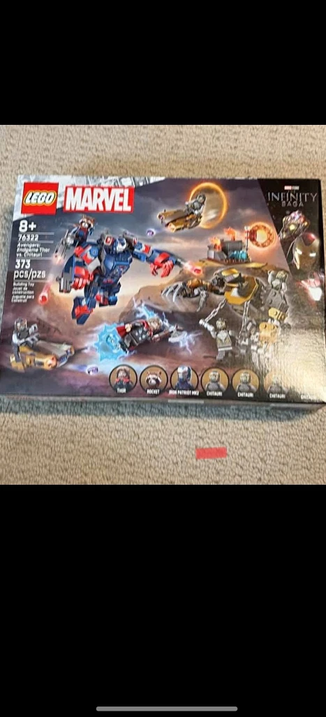 LEGO Marvel Avengers: Endgame Thor vs. Chitauri