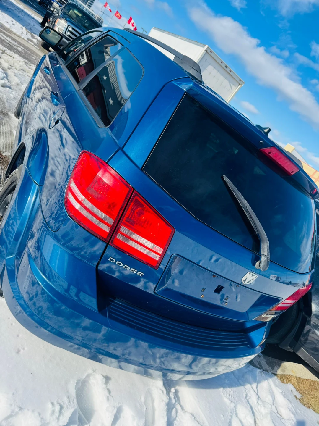 Low km 2010 dodge journey - photo 3