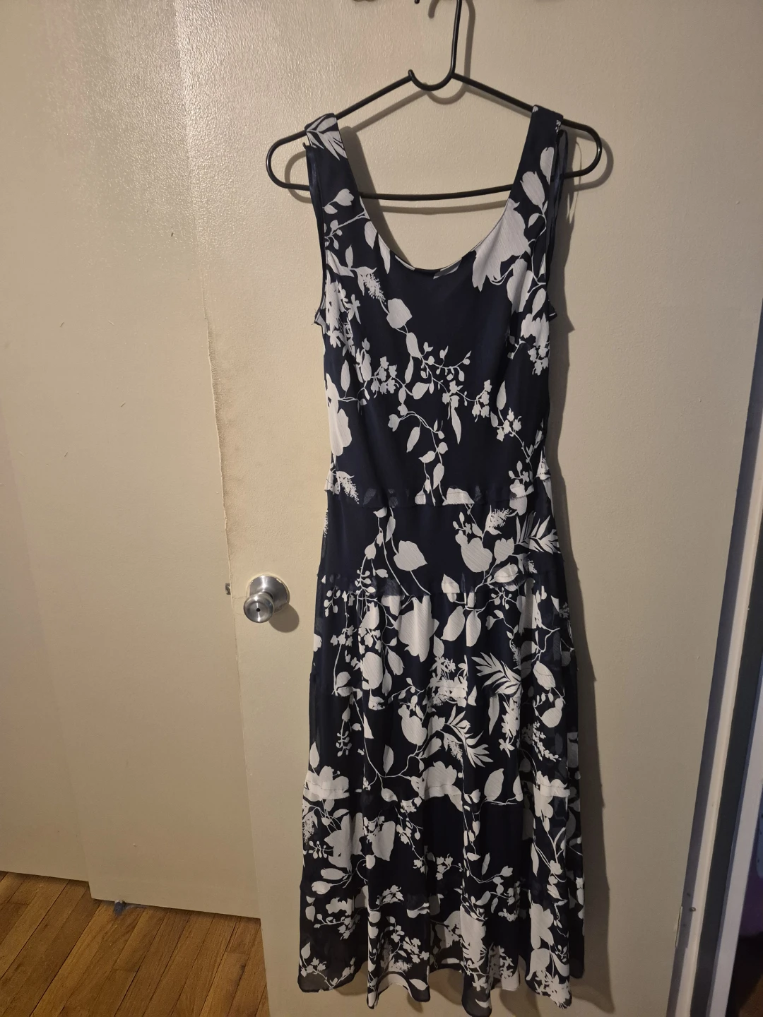 Navy Blue Floral Sleeveless Maxi Dress