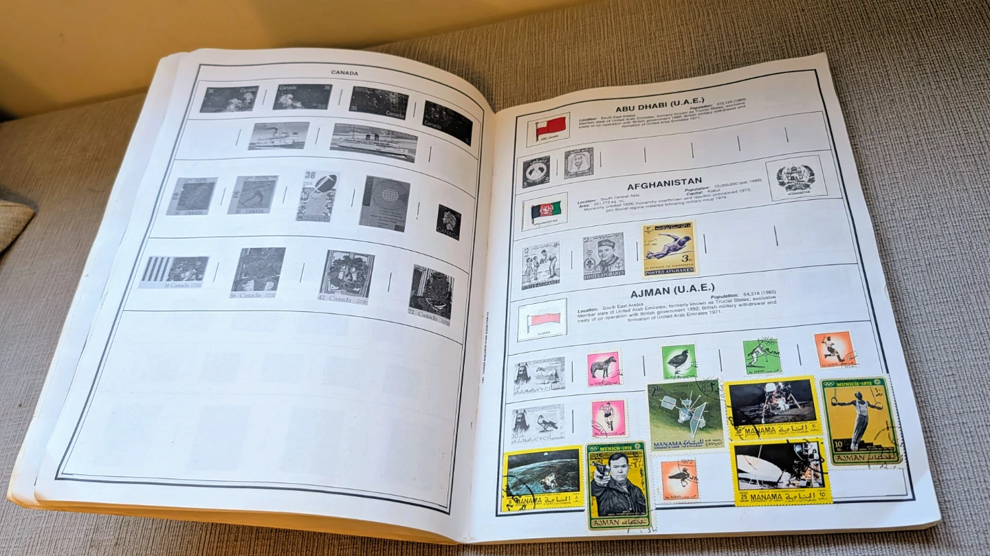 The Courier Worldwide Postage Stamp Album - photo 4