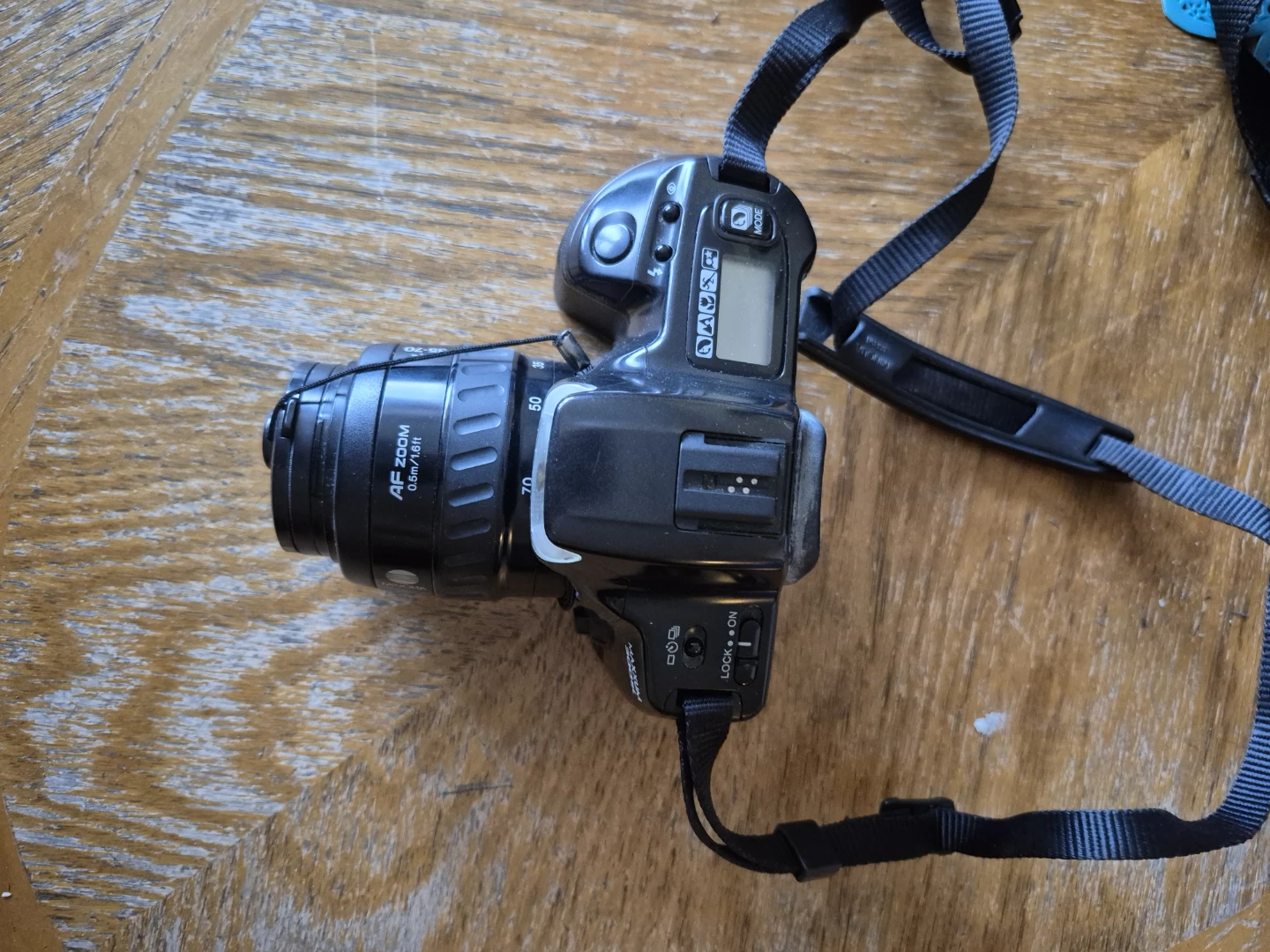 Minolta Maxxum 300si Film Camera with AF Zoom Lens - photo 2
