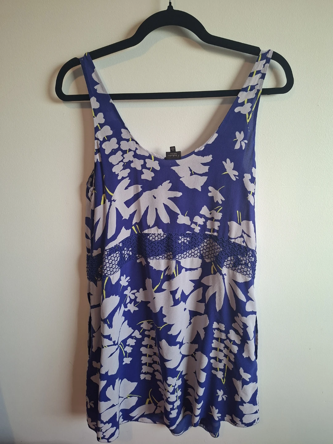 Aritzia Blythe Silk Dress (Small, Blue floral print) - photo 4