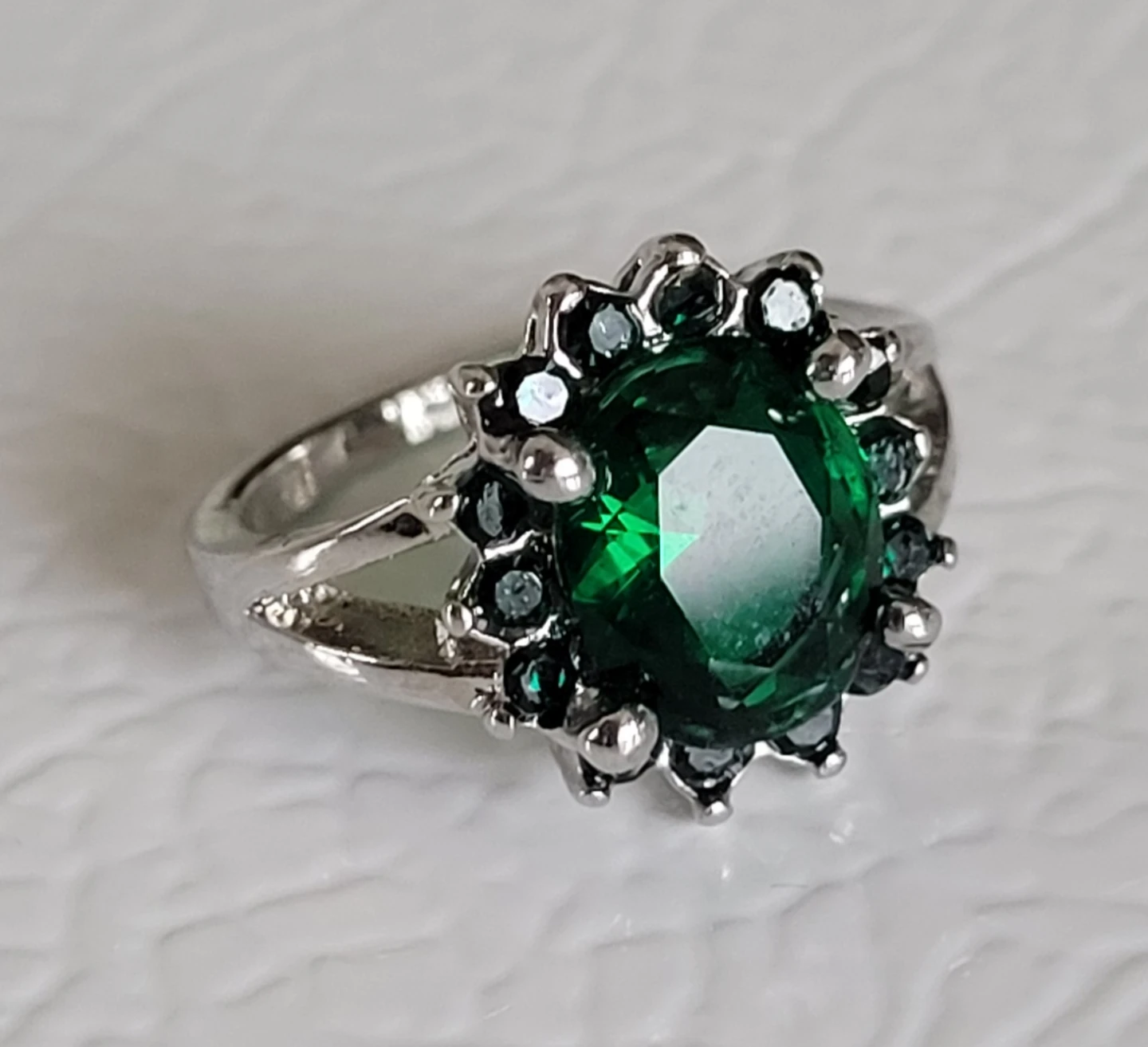 ♥️ Fashion Ring Green Stones - photo 2