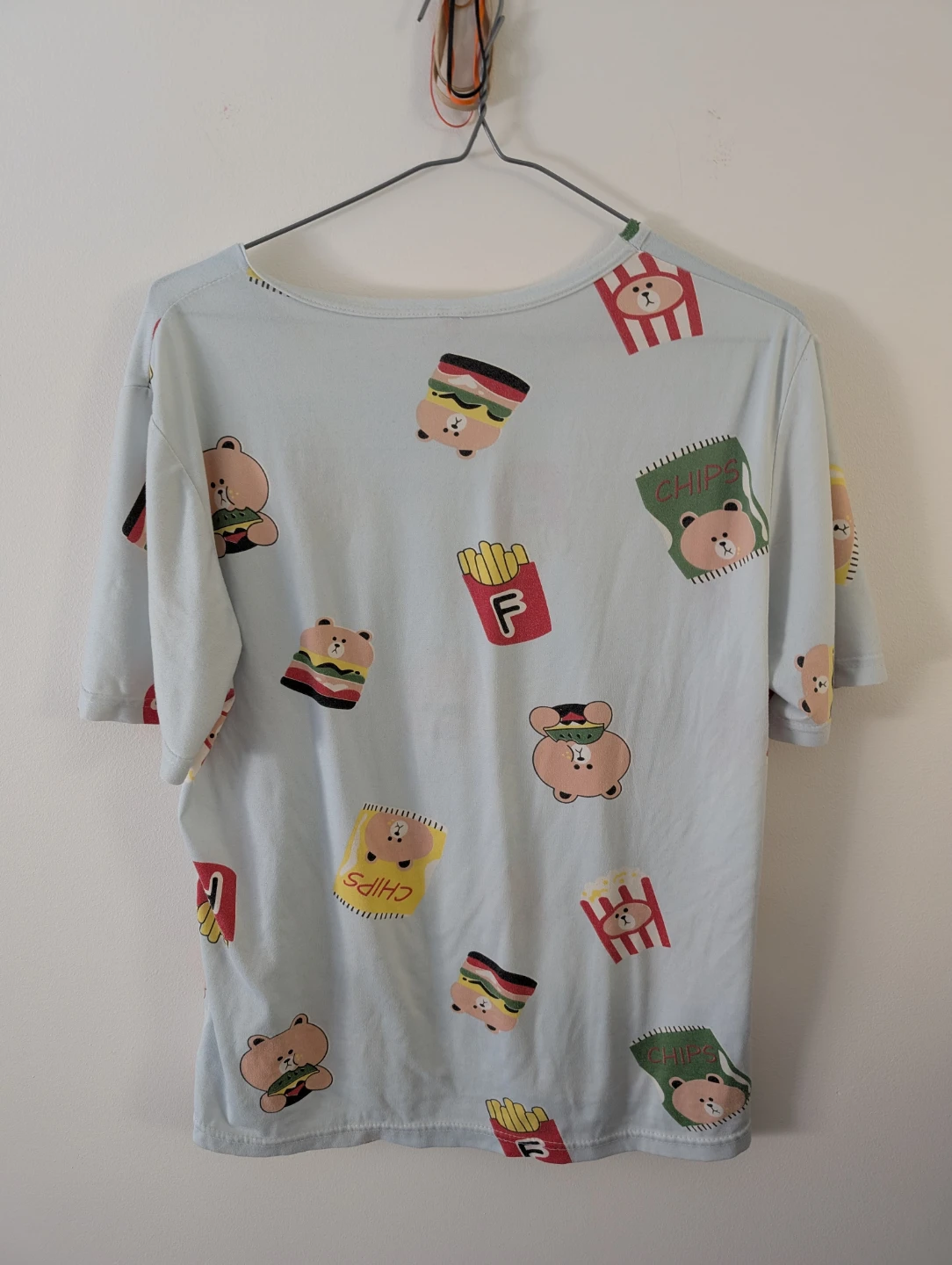 Cute Graphic T-Shirt with Bear and Fast Food Chips Print - photo 2