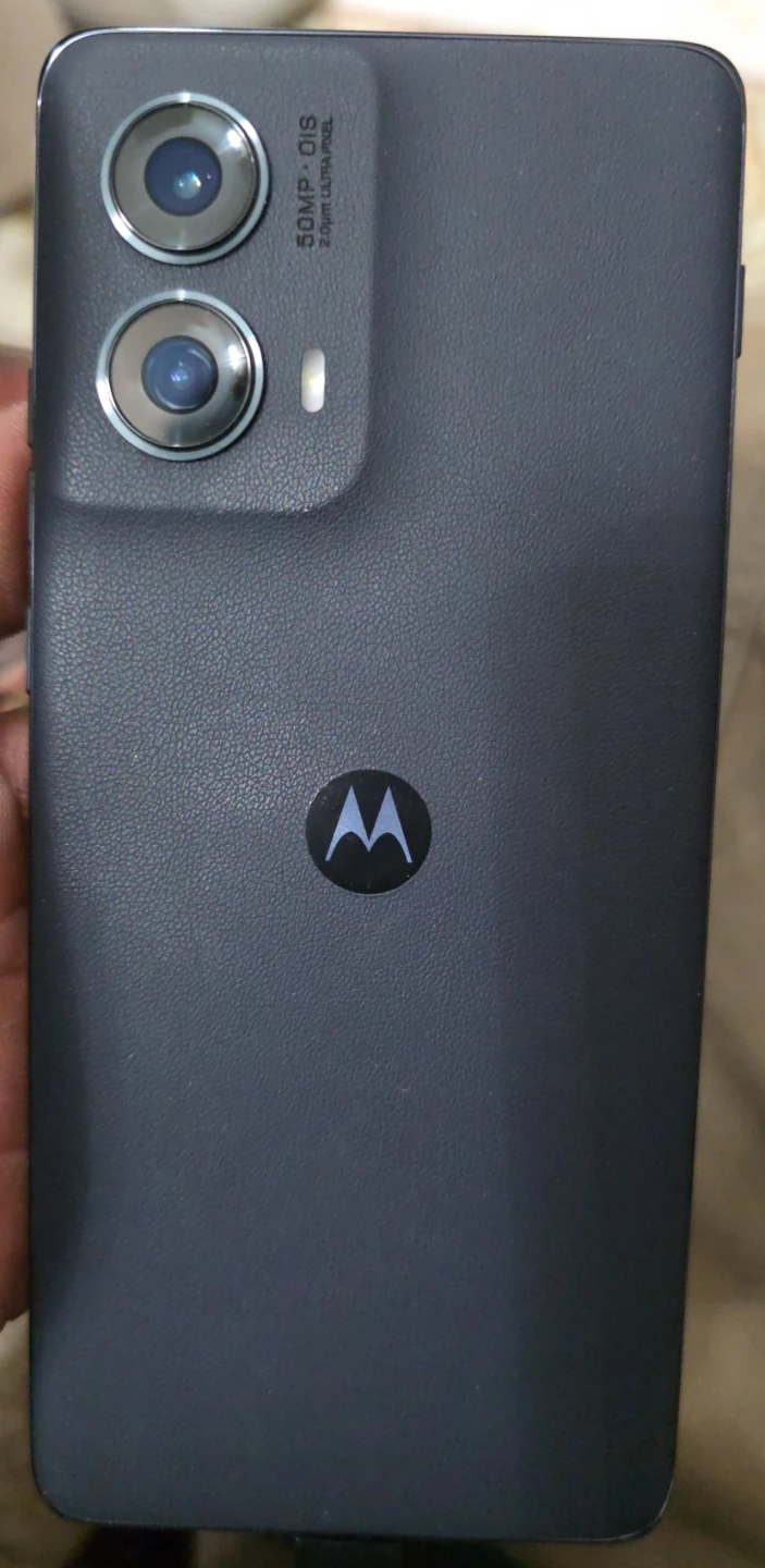Motorola Edge 5G  with 144hz POLED - photo 3