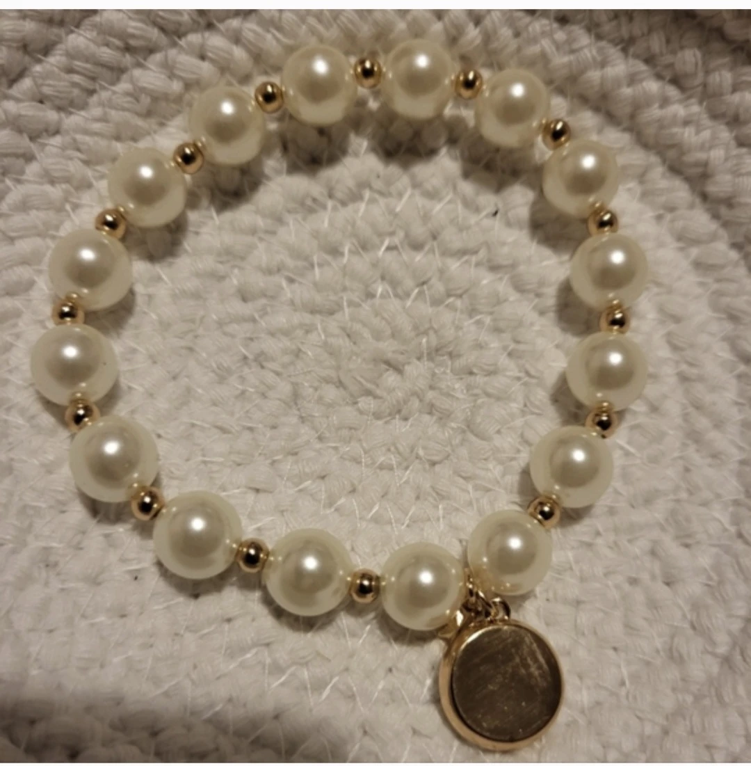Pretty Pearly Zodiac Pearl Stretch Bracelet- Capricorn - photo 3