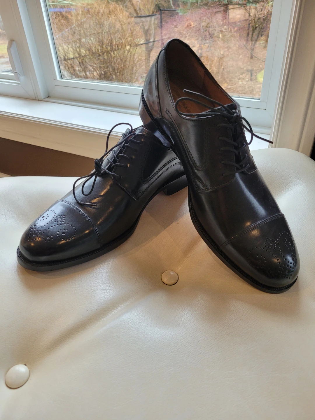 New Without Box Johnston & Murphy Men's Black Cap Toe Oxford
