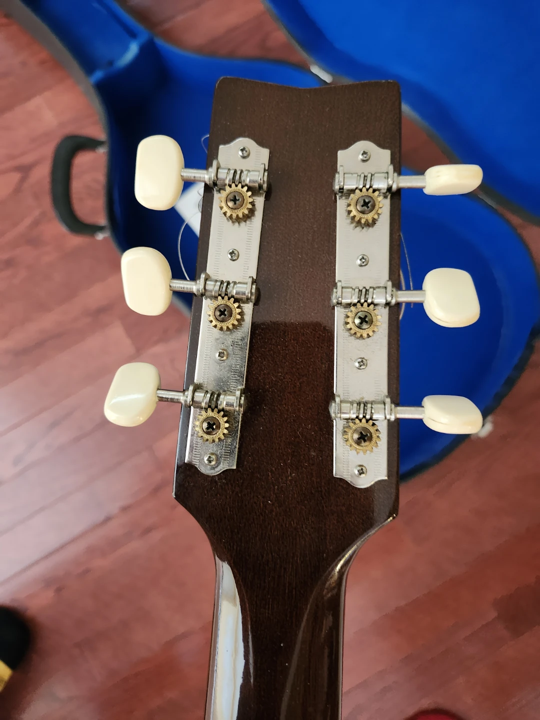 Yamaha Acoustic Guitar with Case - photo 2