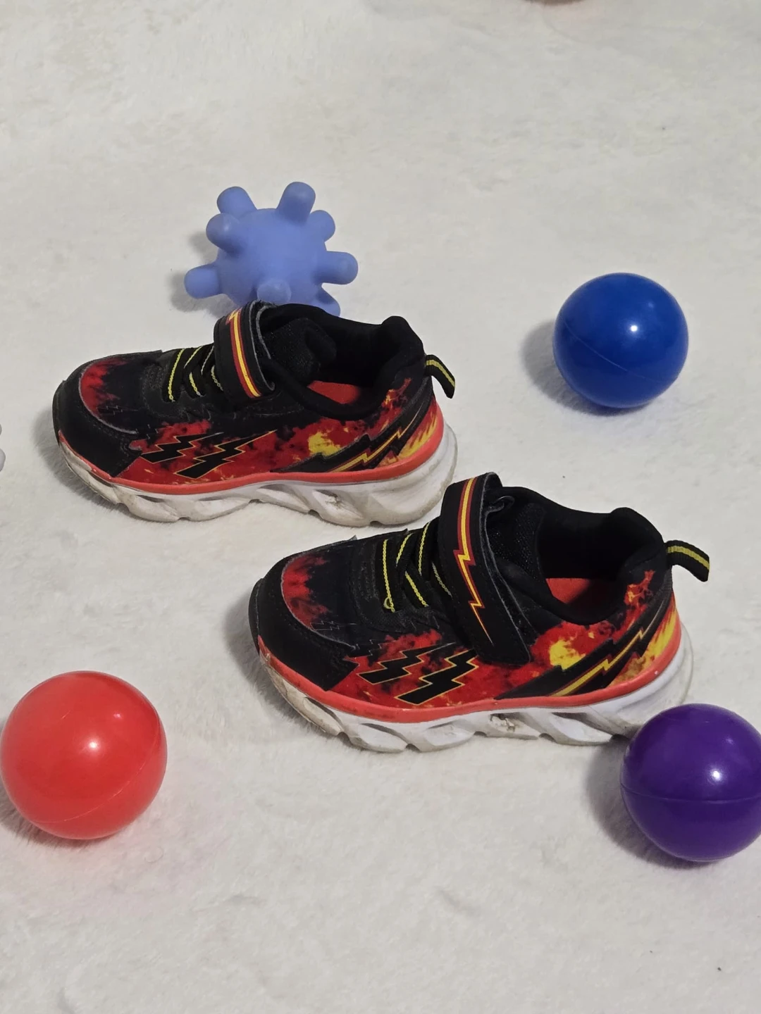 Athletic Works Kids Shoes Size 6