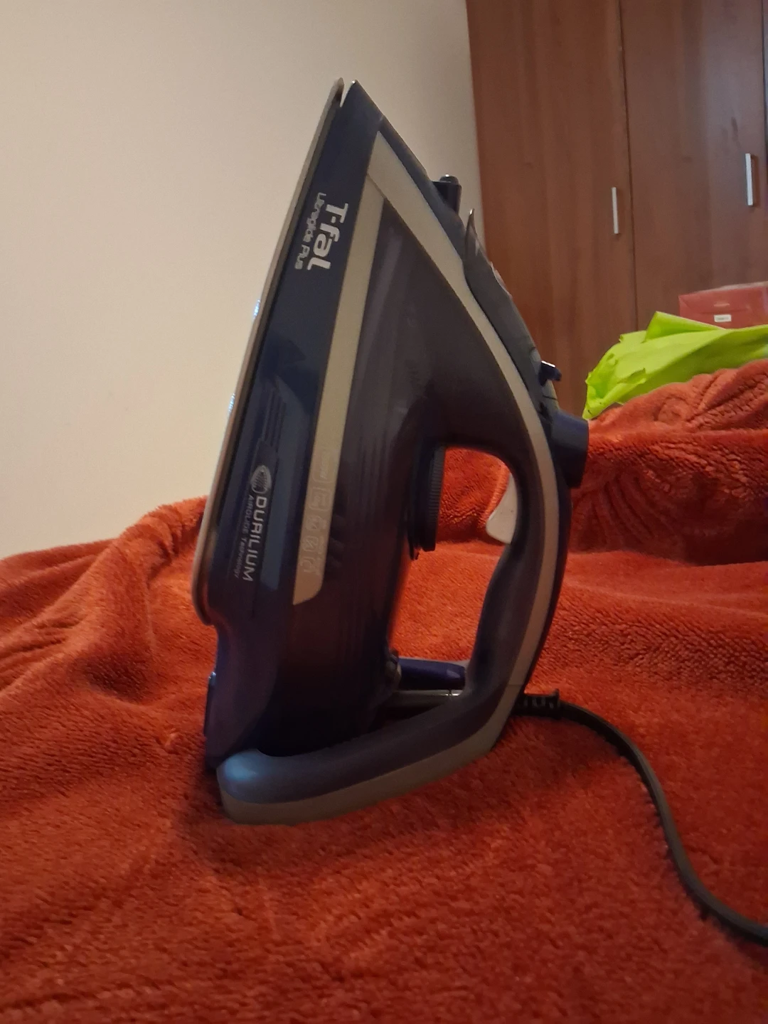 T-fal FV5846Q0/AM0-1822 Durilium Airglide Iron - photo 2