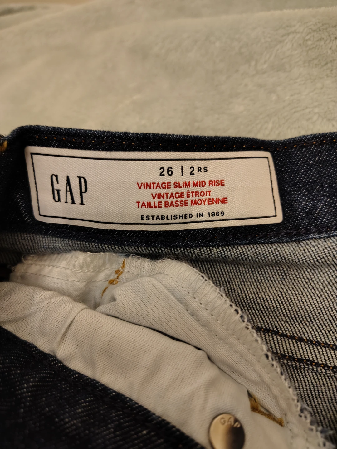 GAP Vintage Slim Mid Rise Jeans Size 26 - photo 3