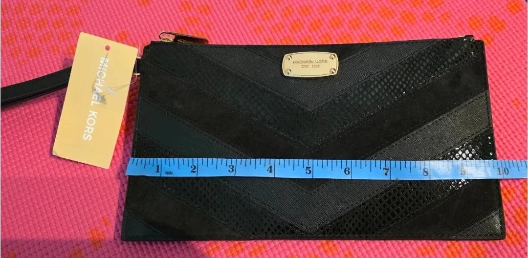 Michael Kors Black Leather Chevron Clutch Wristlet - photo 4