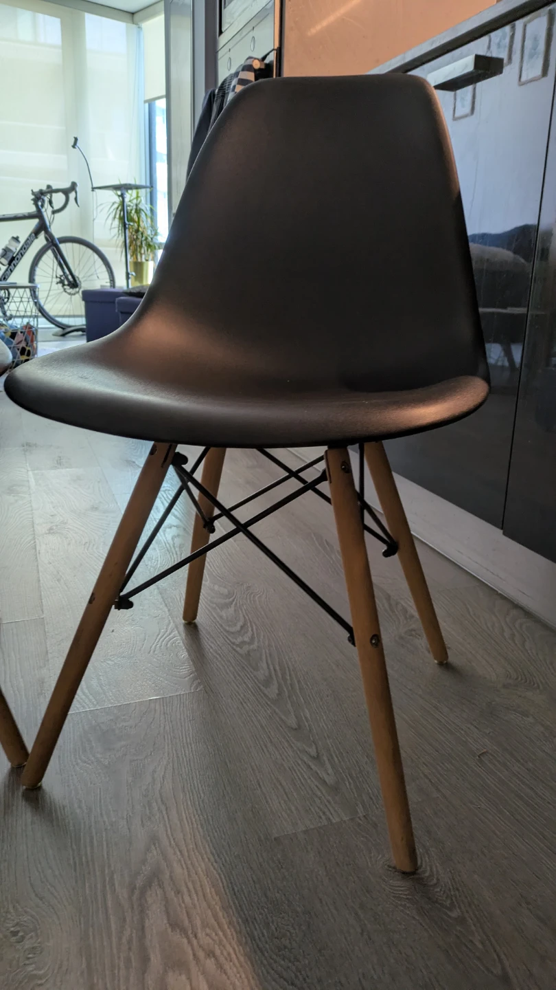 Set of 2 Black Chairs with Wood Legs - photo 2