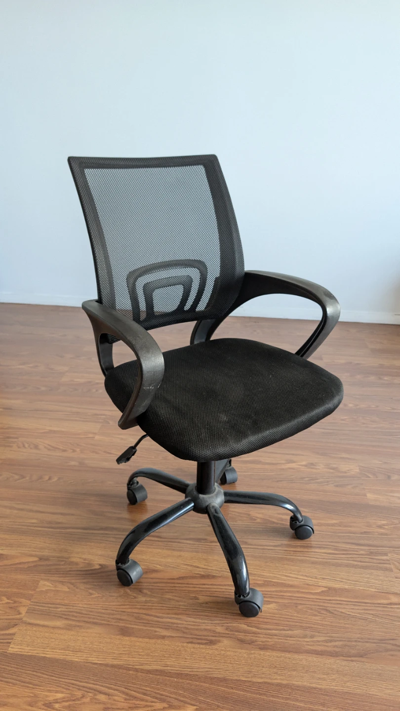 Black Mesh Office Chair