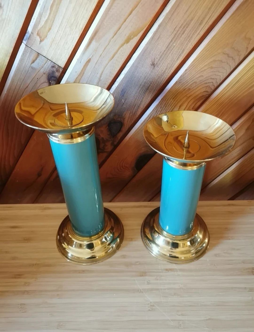 Pair of Vintage Ethan Allen Brass Spike Candle Holders - photo 3