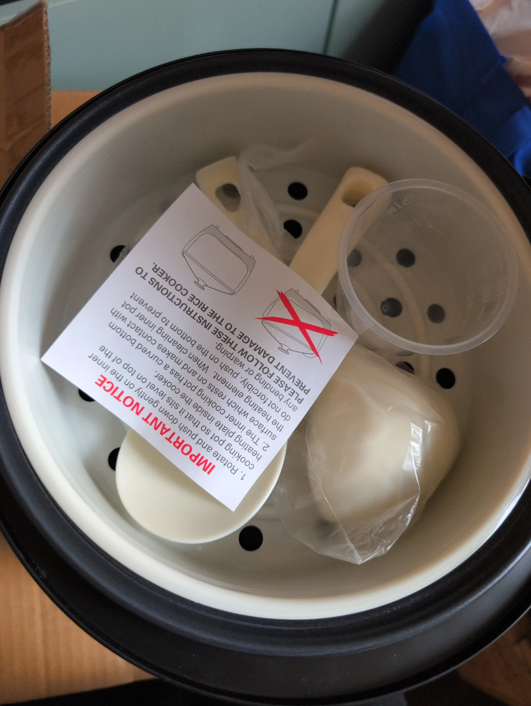 Comfee Rice Cooker CRS5010BS - photo 2