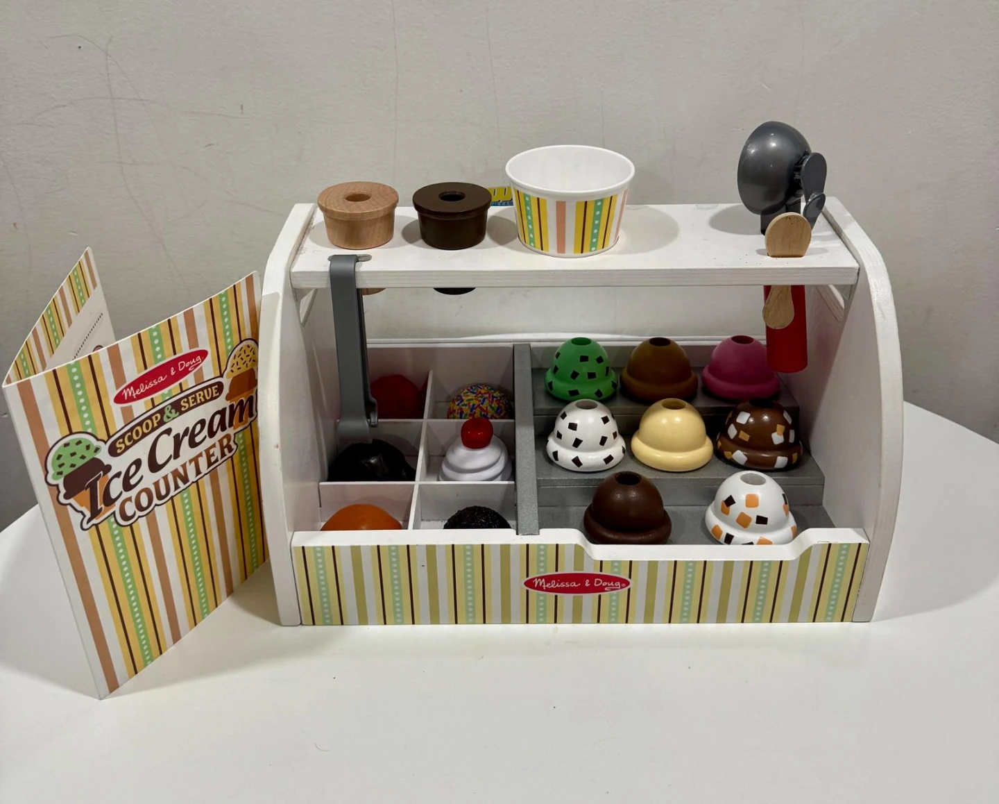 Melissa & Doug Scoop & Serve Ice Cream Counter Playset