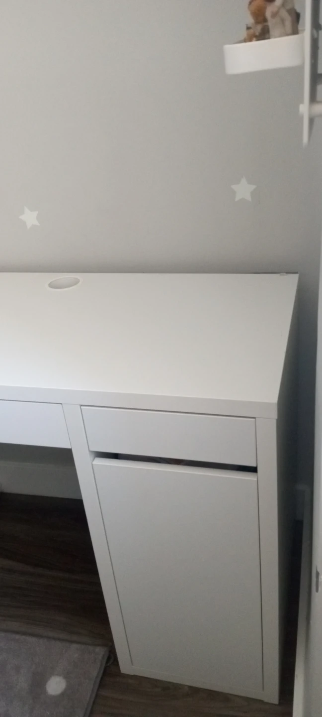 White IKEA MICKE Desk - photo 4