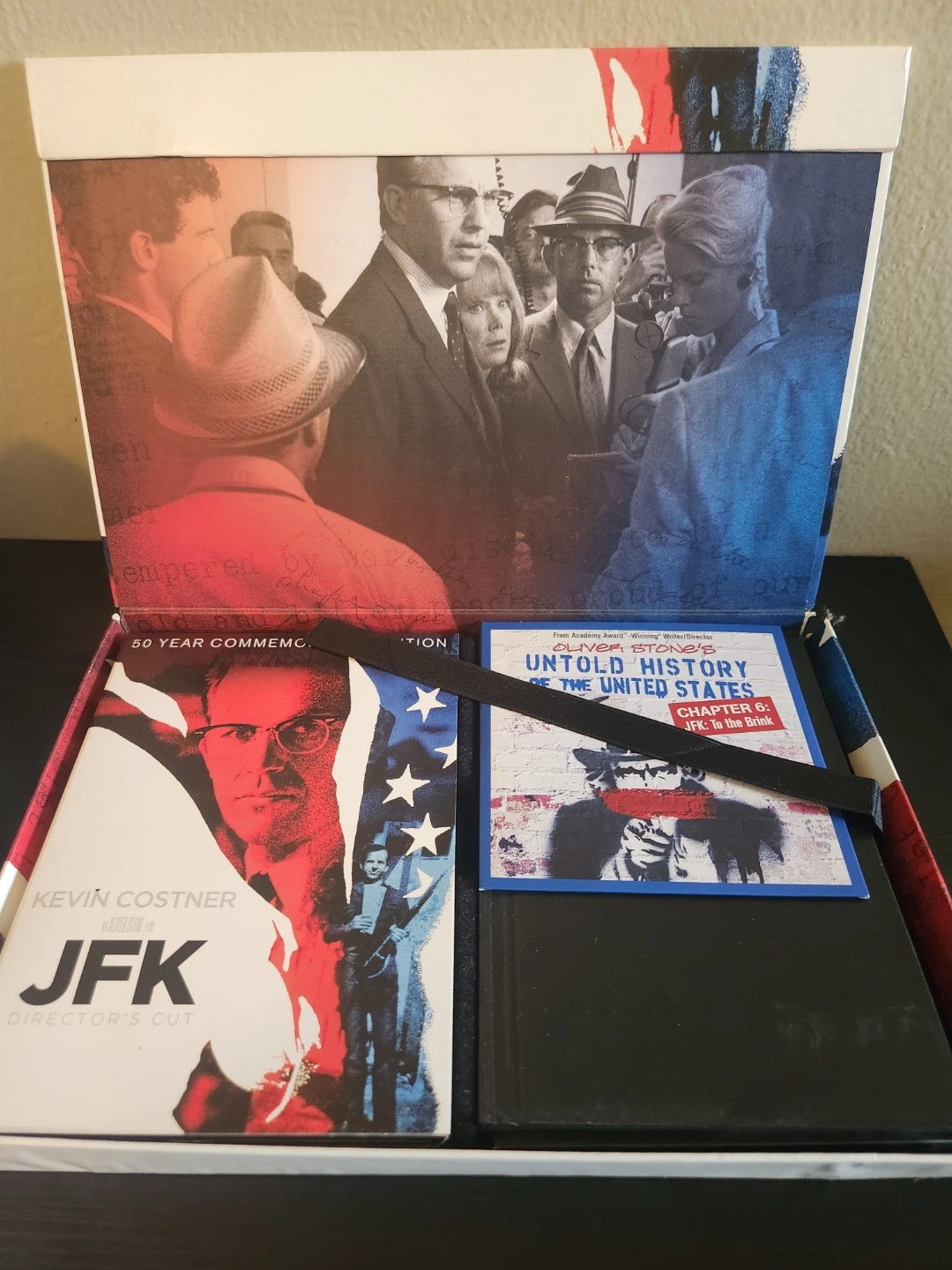 Oliver Stone's JFK Limited Edition Blu-ray Set - photo 2