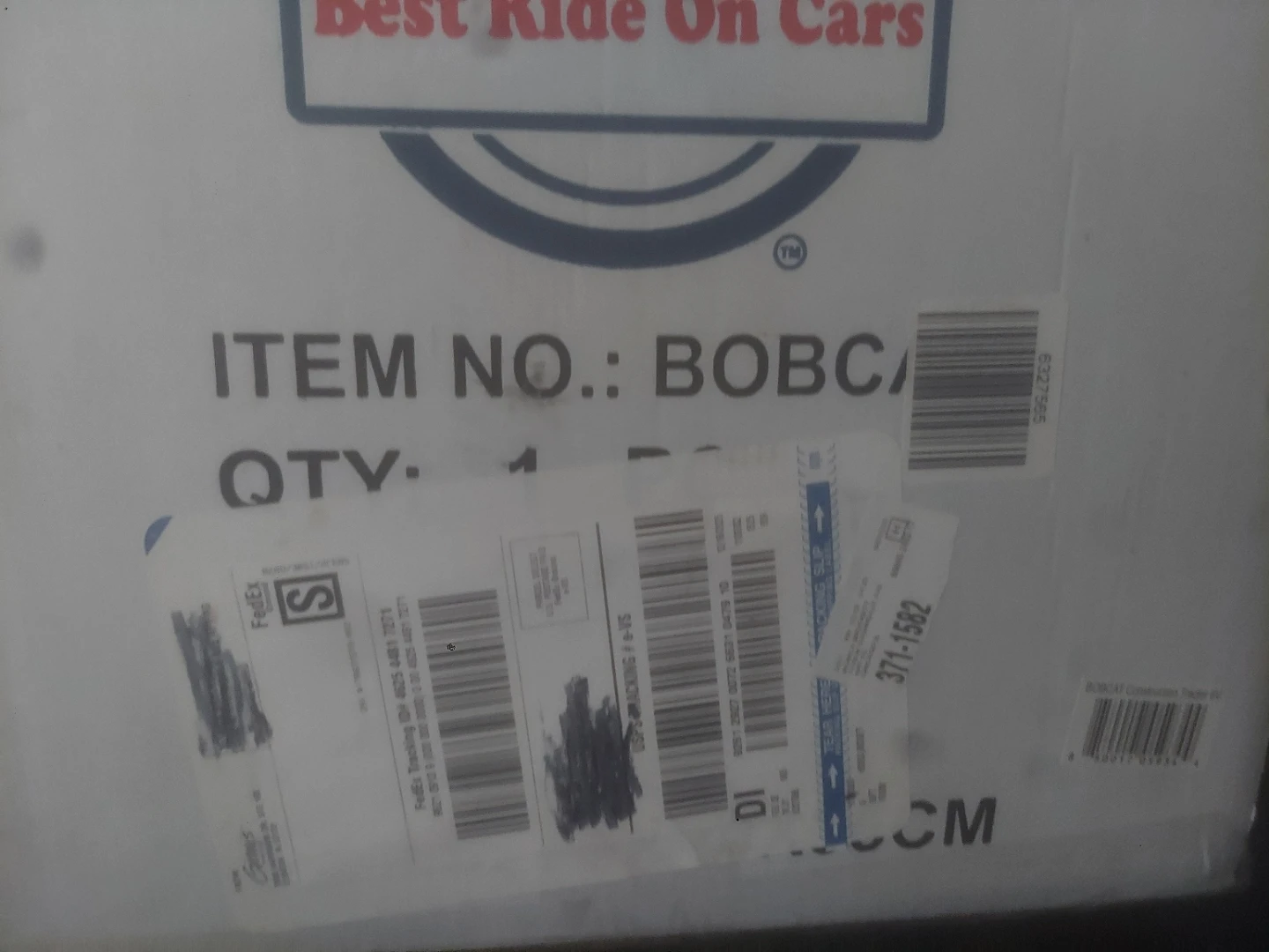 Bobcat 6V Ride On Tractor with Loader - photo 2