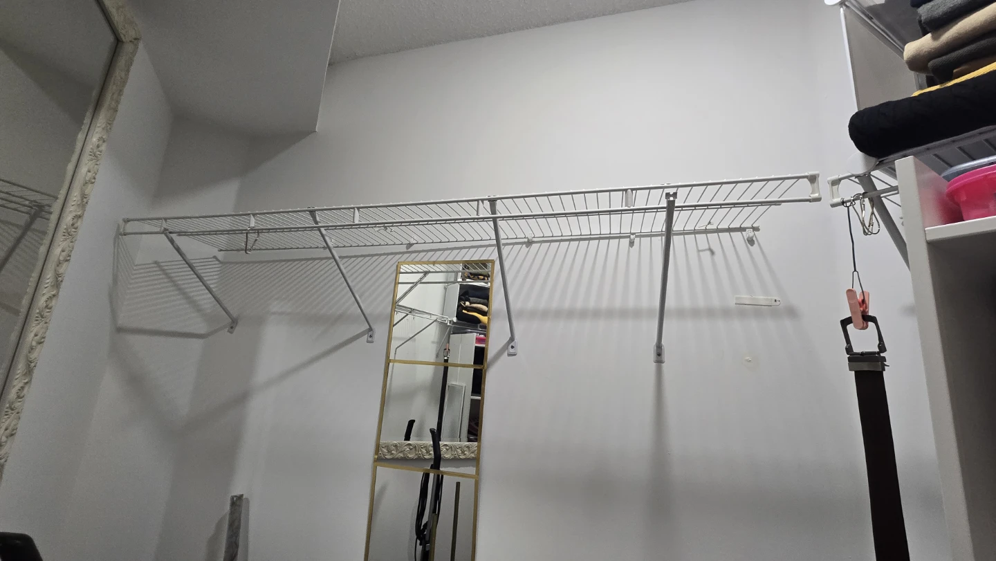 White Wire Shelving Units - photo 4