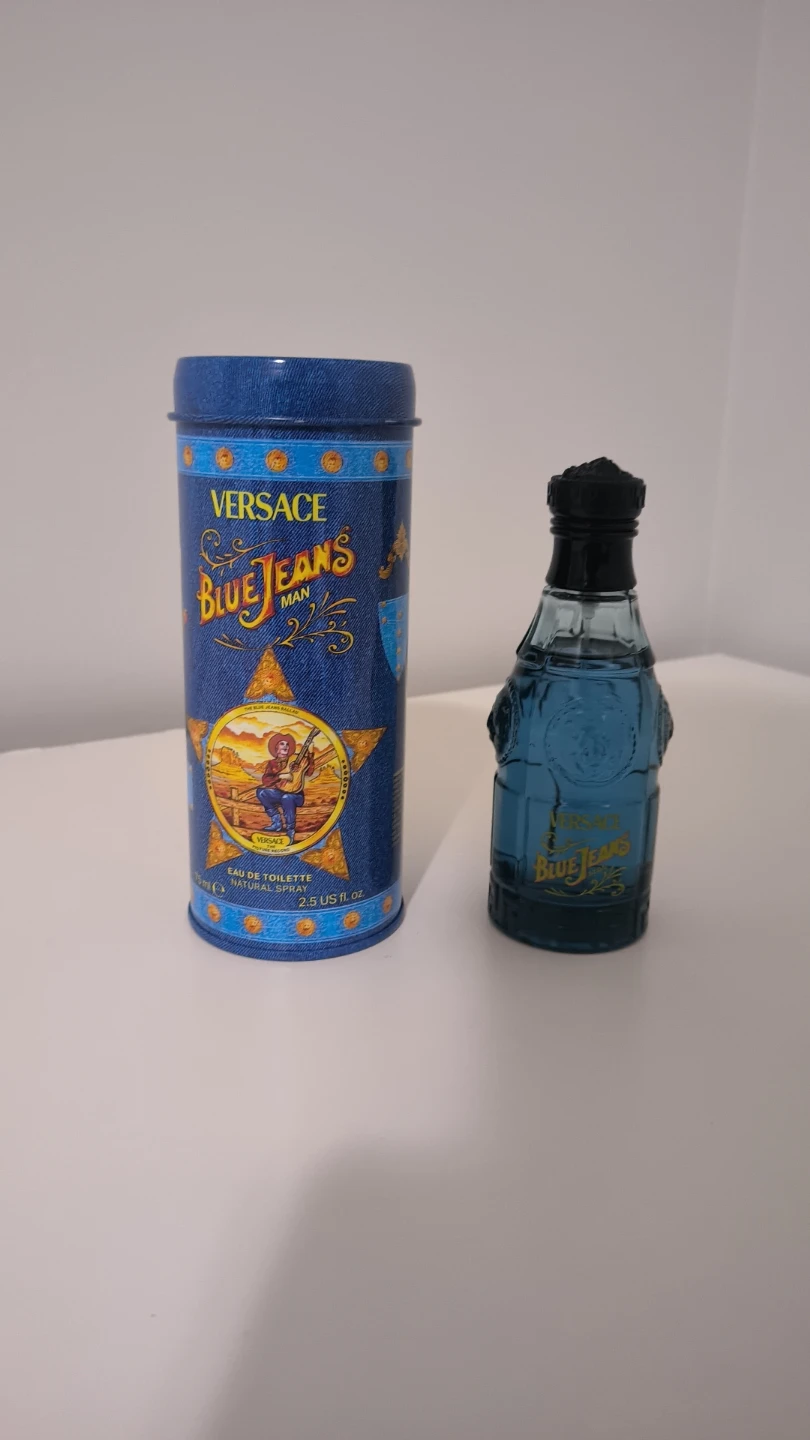Versace Blue Jeans Eau de Toilette Natural Spray 2.5 US fl. oz. - photo 3