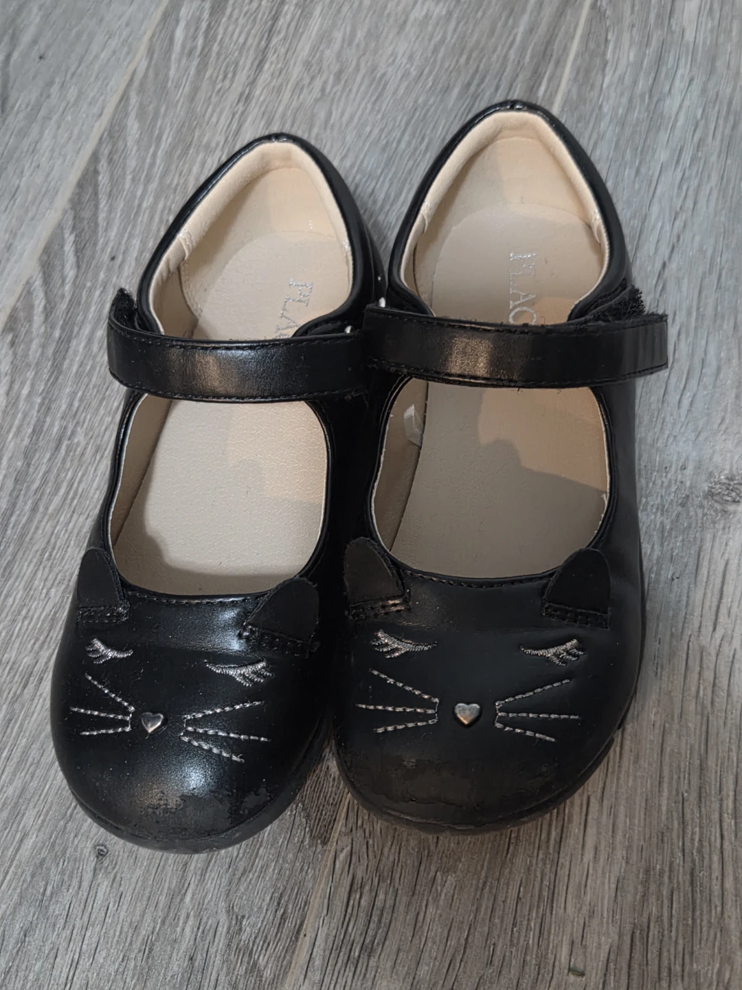 Girl's Mary Jane shoes- Size 11