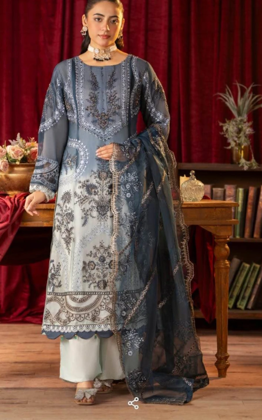 3 pcs embroidered suit