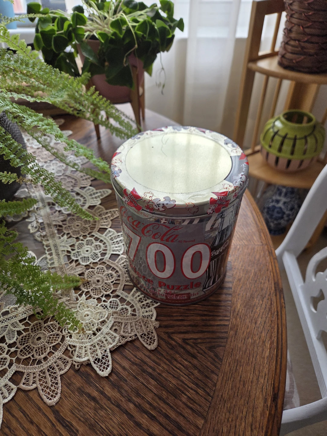Coca-Cola 700 Piece Puzzle in Tin 🥕 - photo 2