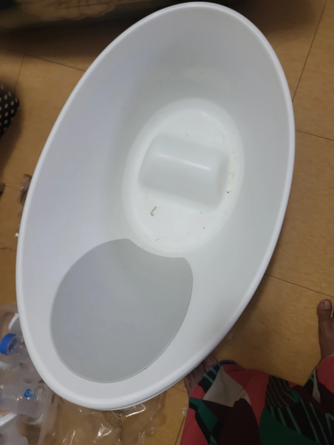 White Baby Bathtub with Insert