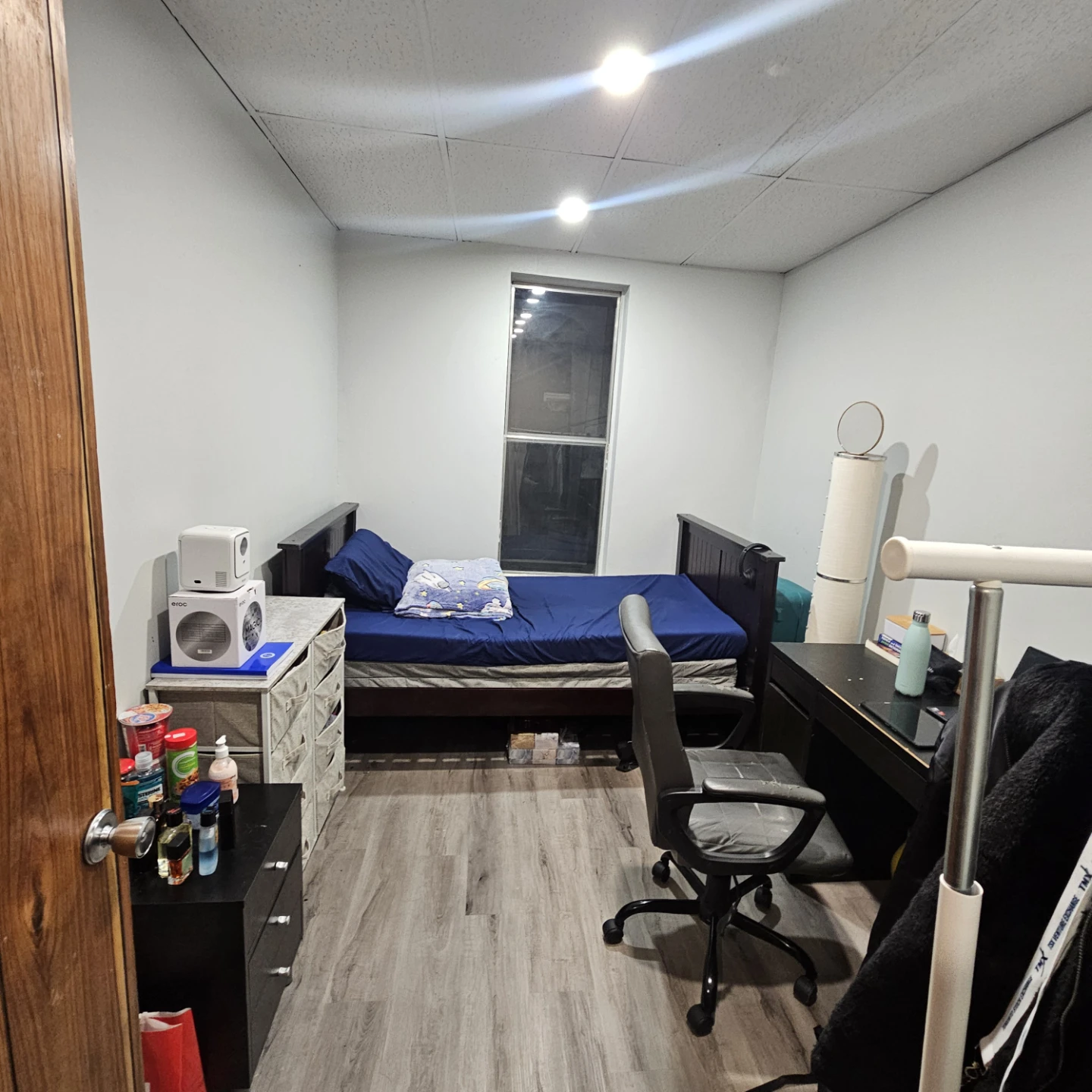 Furnished Private Room - Downtown Toronto - Summer Sublet - photo 3