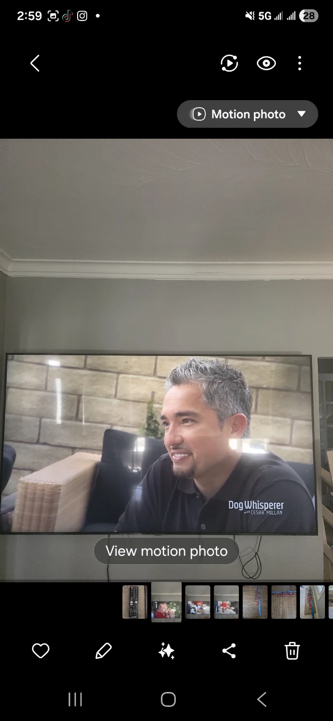 75" Samsung Q LED tv & remote. Aprox 6 months old.
