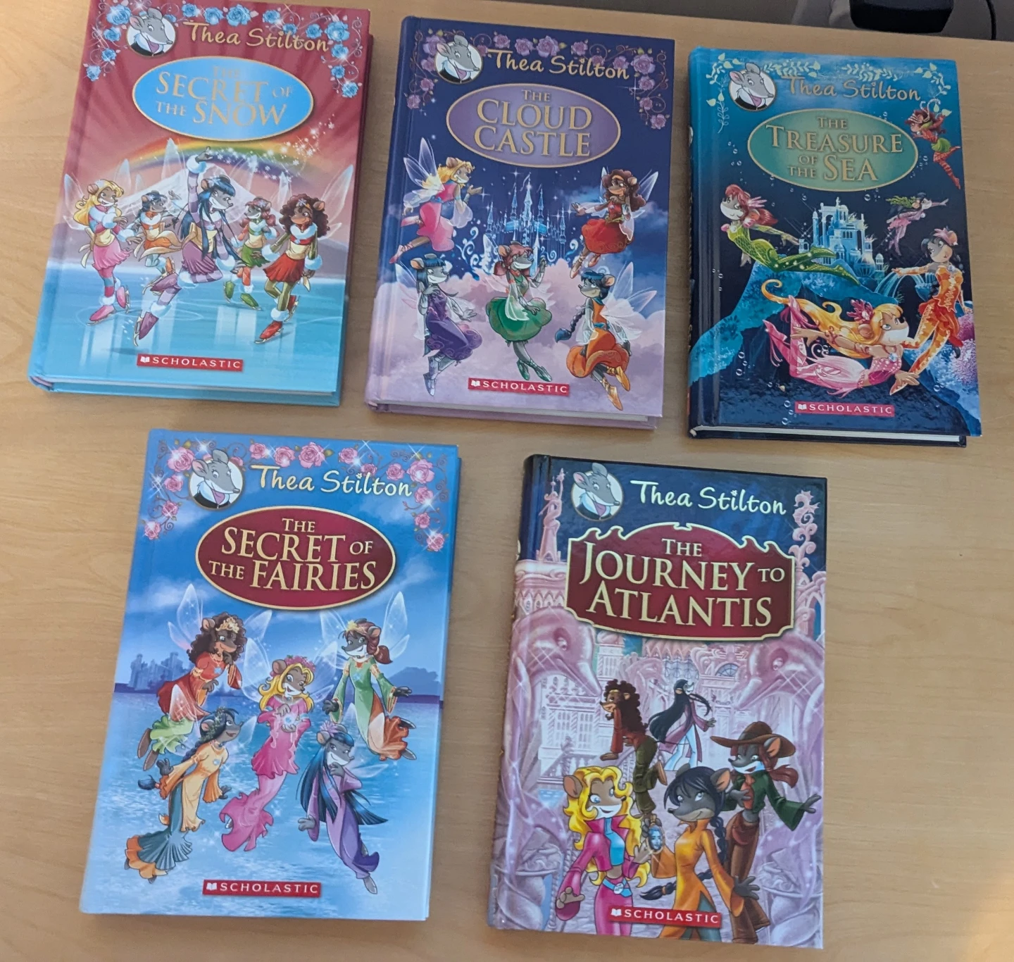 Thea Stilton Book Bundle set of 5 Hardcover