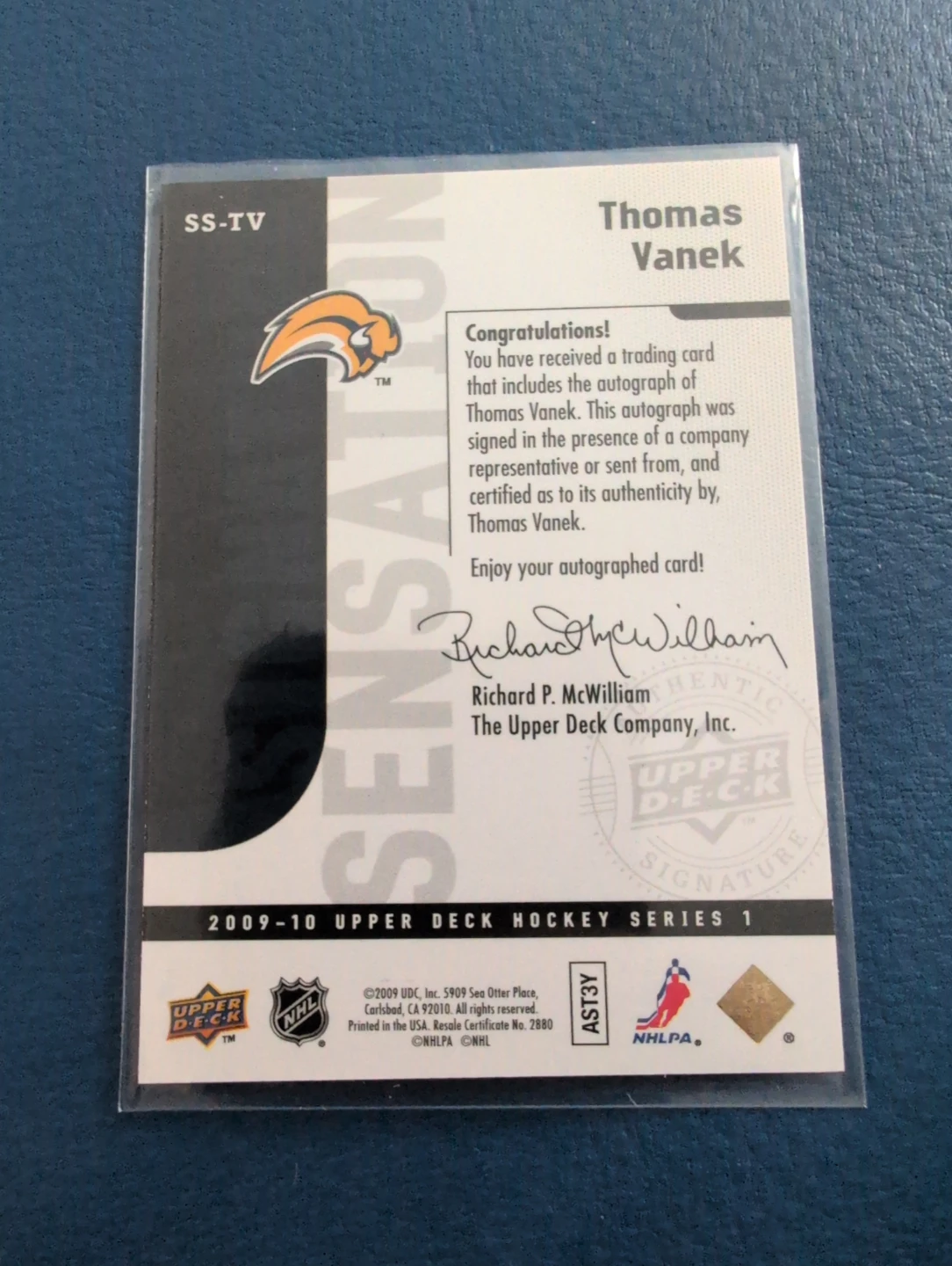 Thomas Vanek Autographed Hockey Card - 2009-10 Upper Deck - photo 2