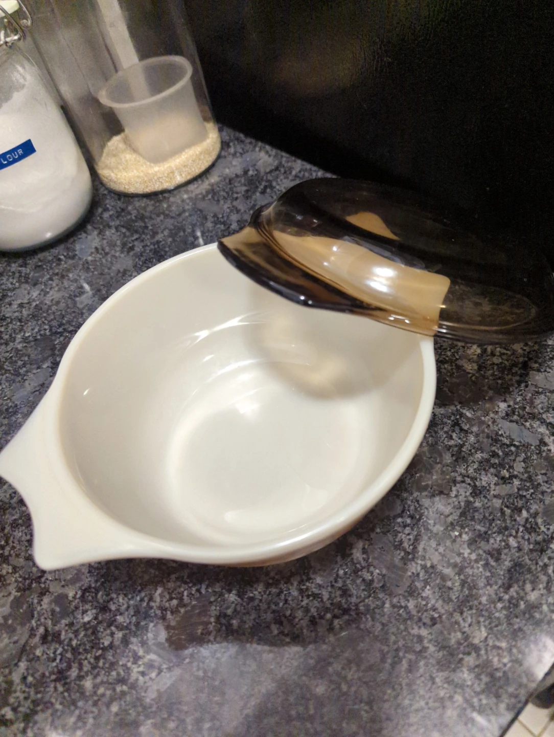 Pyrex Casserole Dishes with Lids - Set of 2 - photo 2