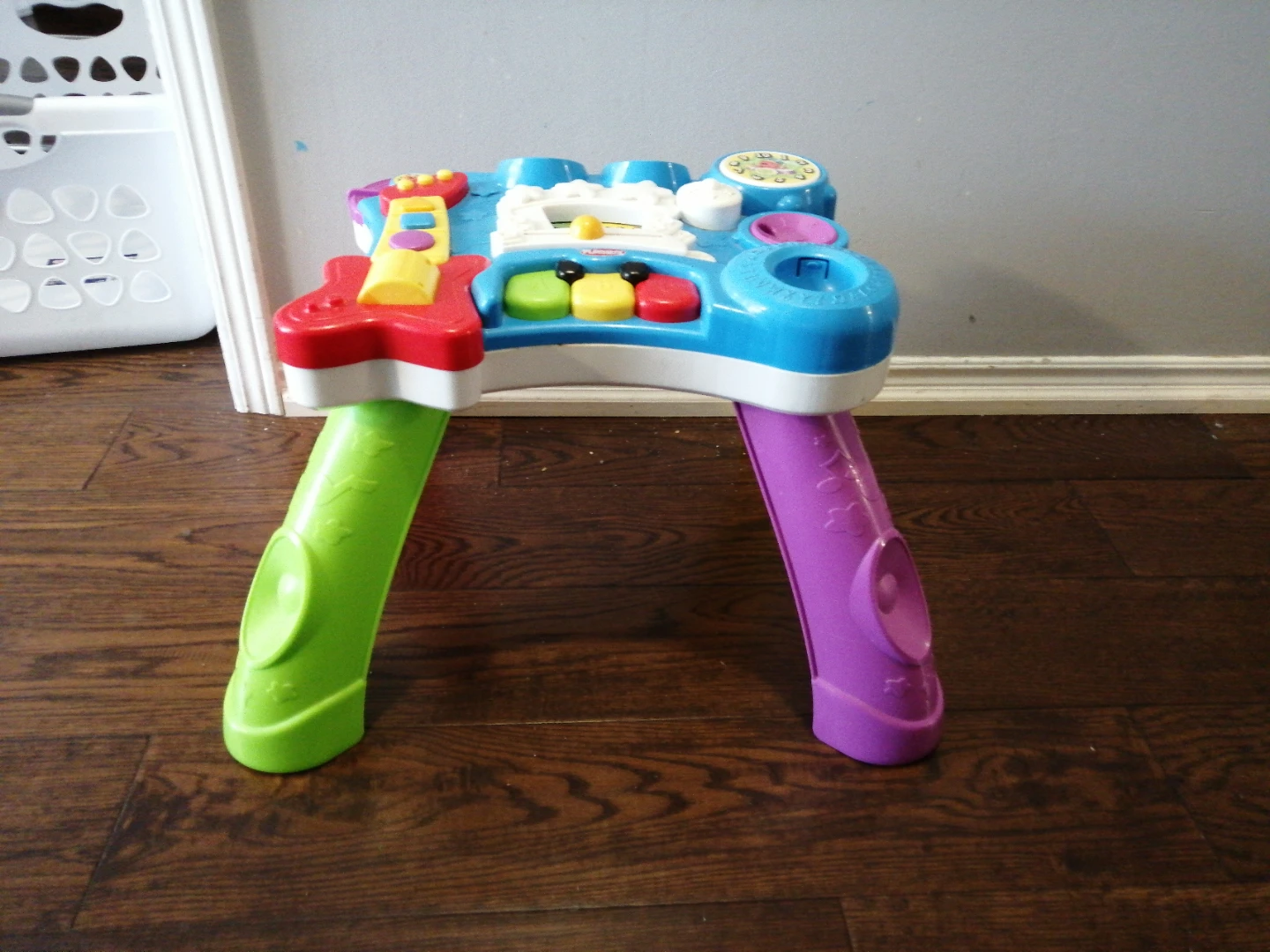 Fisher-Price Laugh & Learn Activity Table