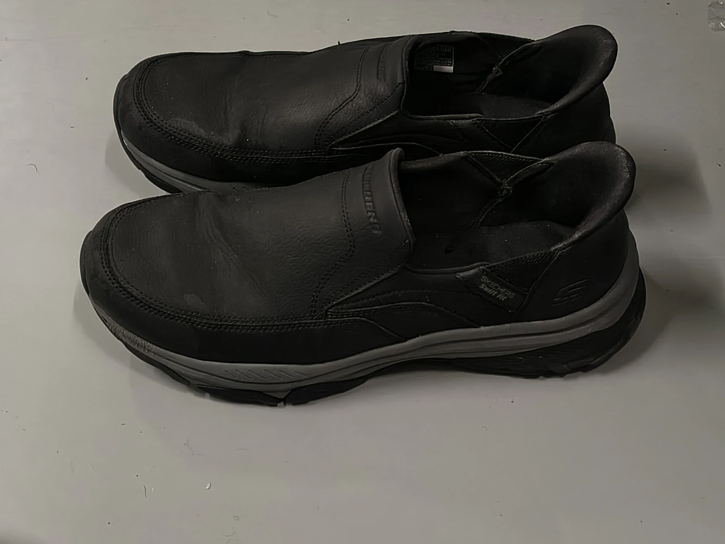 Skechers Swift Fit Black Slip-On Shoes men's size 13